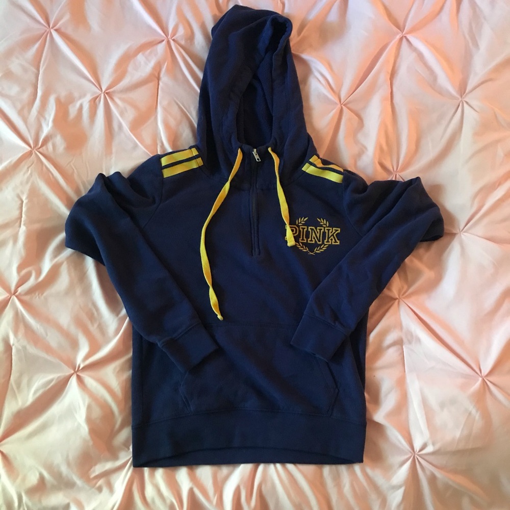 VS PINK HALF ZIP HOODIE